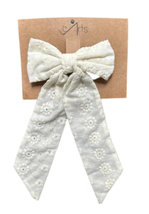 English Embroidery Hairpins Off White